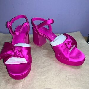 Copper Key Lux bright pink satin bow platform heels Sz 6.5 block heel